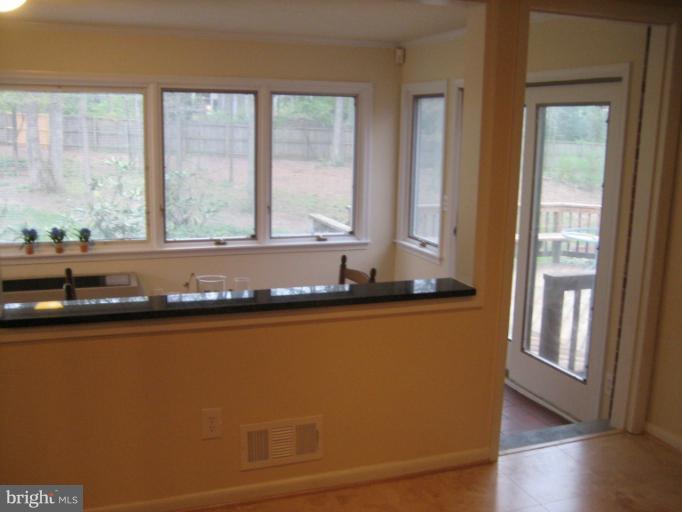 7614 Bells Mill Road Bethesda, MD 20817 - Photo 13 of 30 Interior (General)
