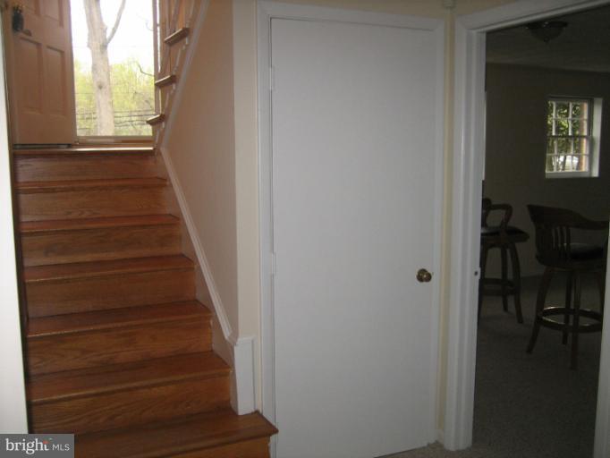 7614 Bells Mill Road Bethesda, MD 20817 - Photo 21 of 30 Interior (General)