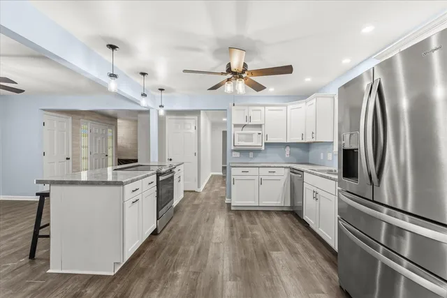 $389,900 | 142 Lake Road, Seymour, IL 61875