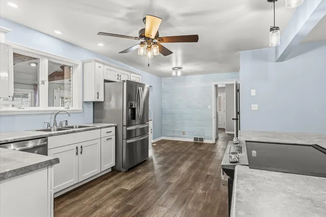 $389,900 | 142 Lake Road, Seymour, IL 61875