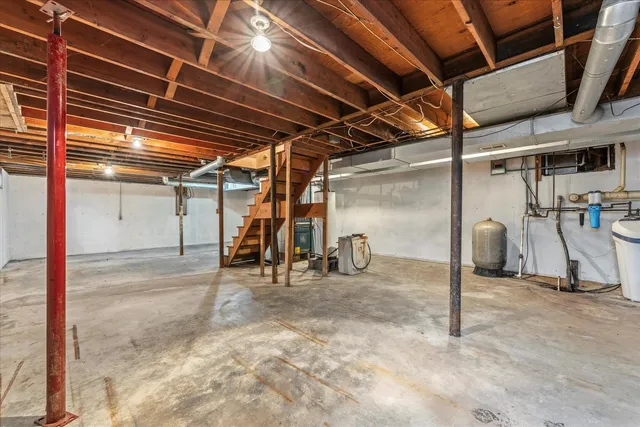 $389,900 | 142 Lake Road, Seymour, IL 61875