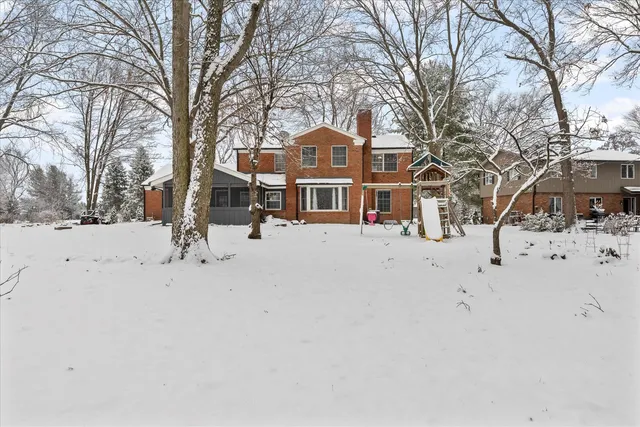 $389,900 | 142 Lake Road, Seymour, IL 61875