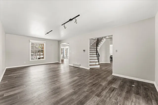 $389,900 | 142 Lake Road, Seymour, IL 61875