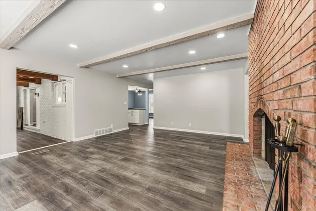 $389,900 | 142 Lake Road, Seymour, IL 61875