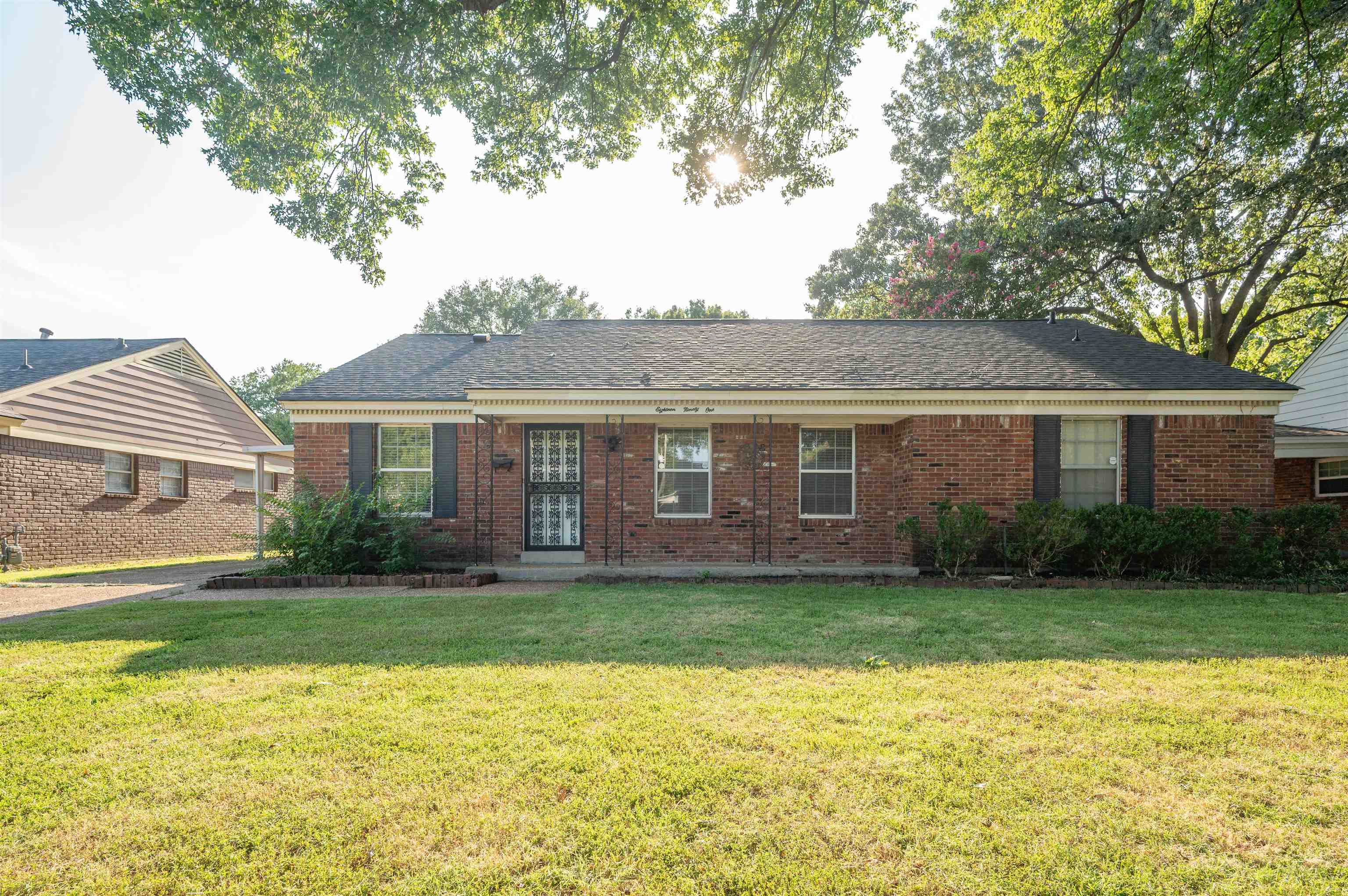 1891 Dearing Road Memphis, TN 38117 - Photo 1 of 26 Gallery Image 1