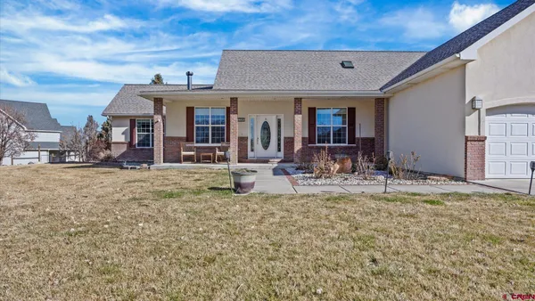a view of a house with a outdoor space