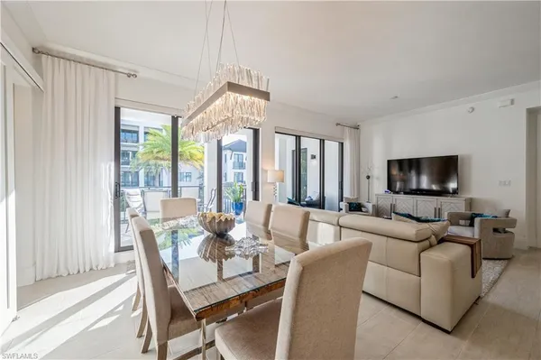$1,799,995 | 1135 3rd Avenue South, Unit 304, Naples, FL 34102