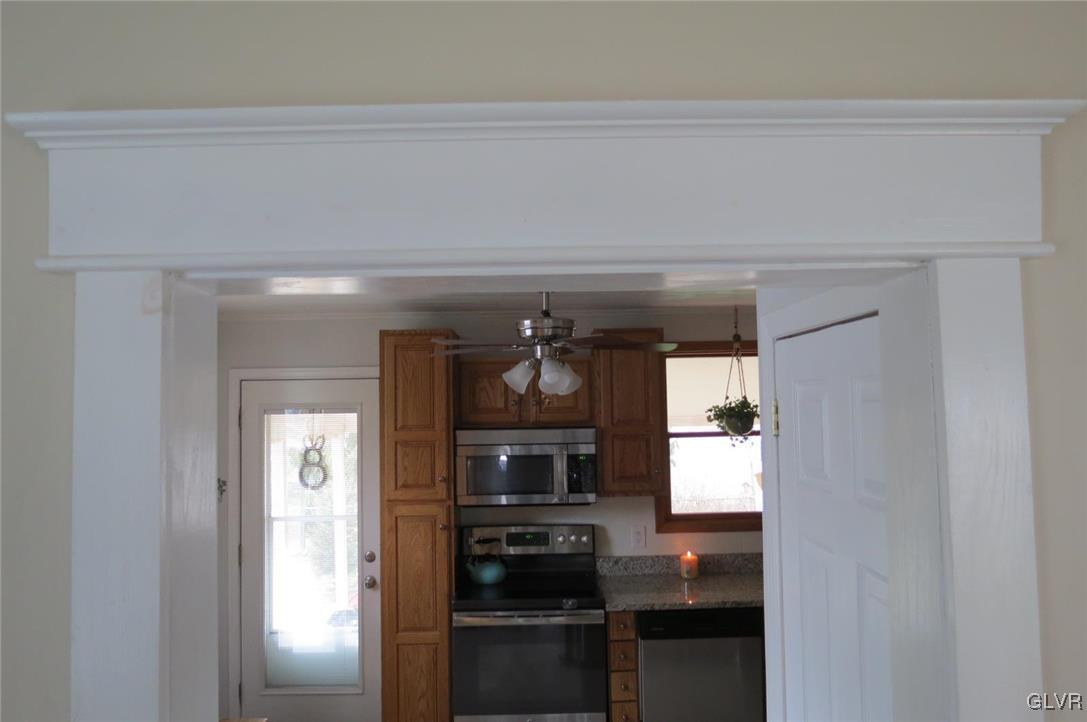 414 Maple Road Hellertown, PA 18055 - Photo 9 of 36 Gallery Image 9