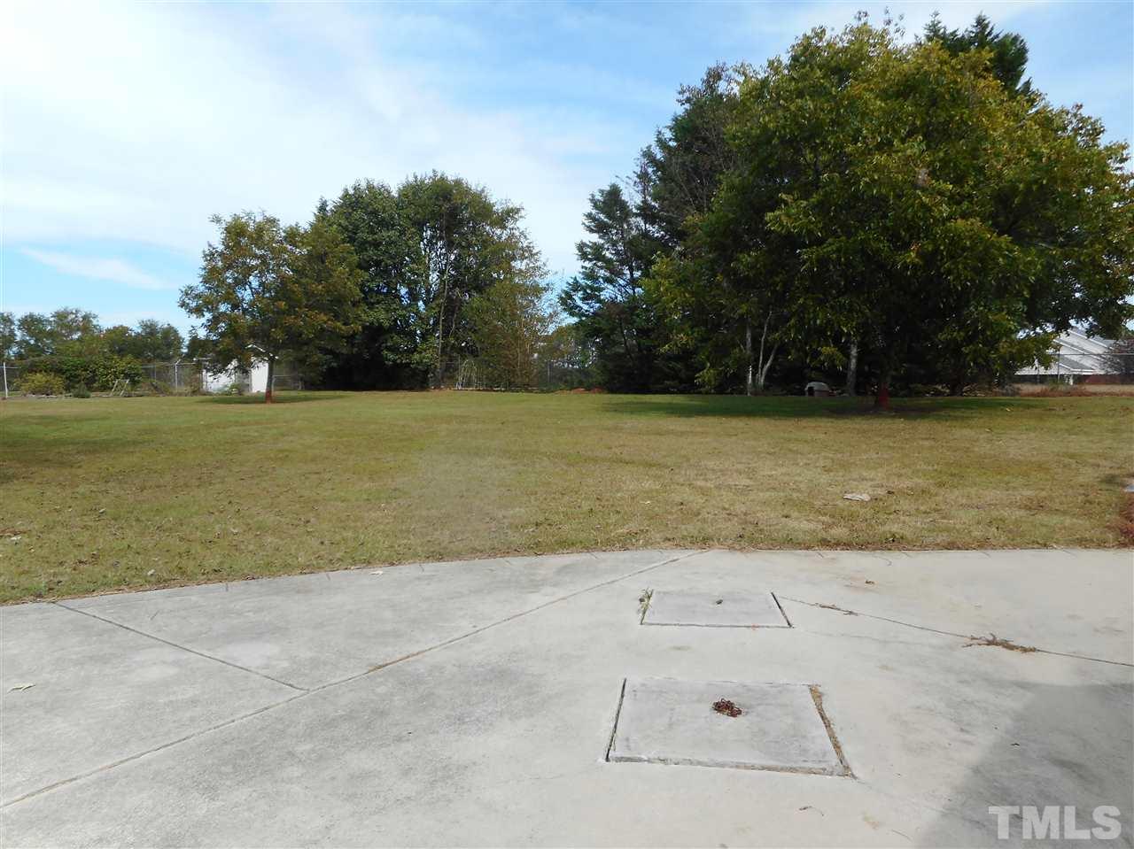 831 Dogeye Road Benson, NC 27504 - Photo 8 of 22 Gallery Image 8