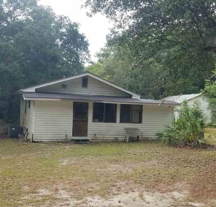 8600 Troy Drive Elberta, AL 36530 - Photo 3 of 18 front