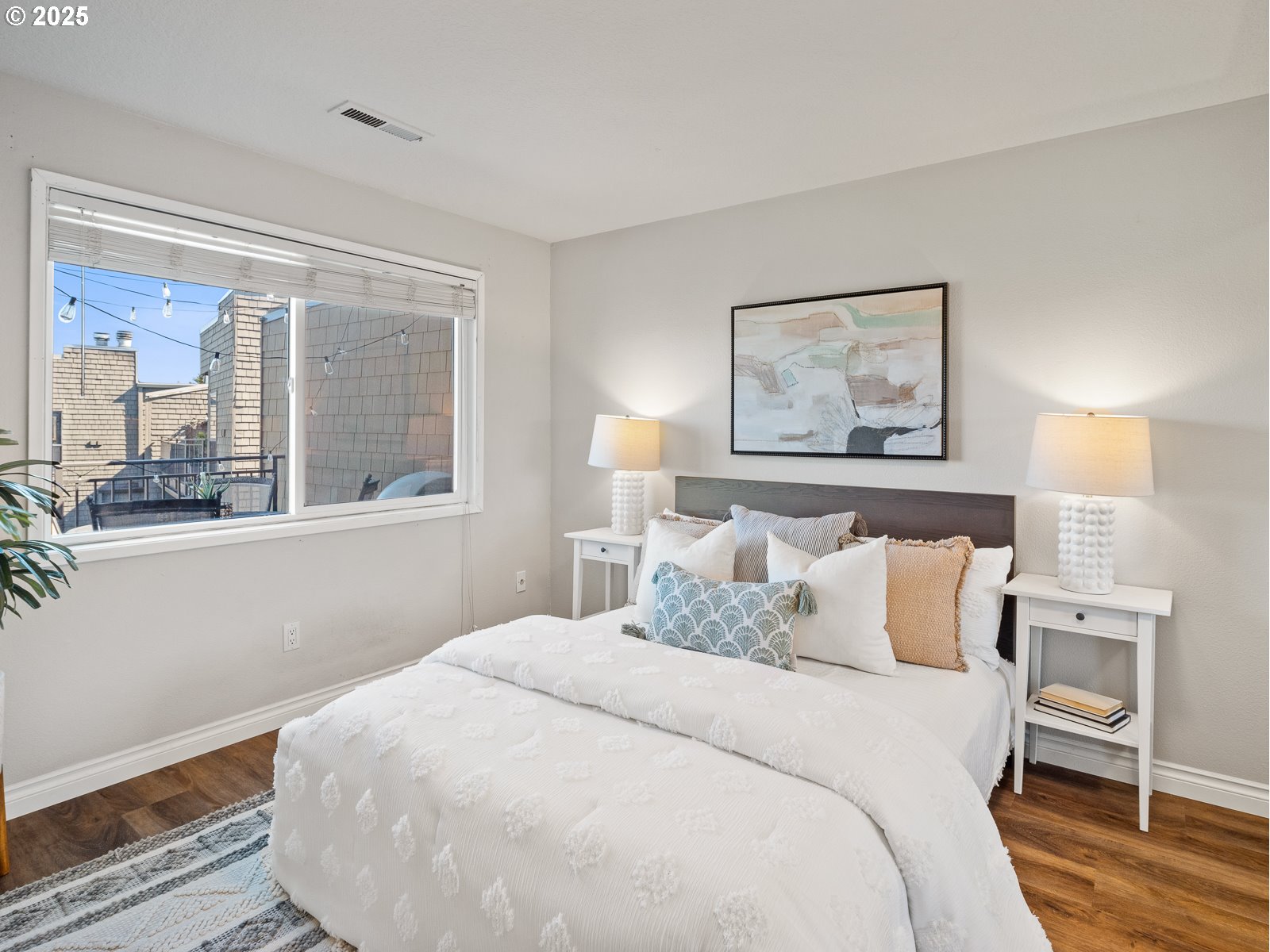 5624 South Riverside Drive, Unit 9 Portland, OR 97239 - Photo 21 of 39 Gallery Image 21