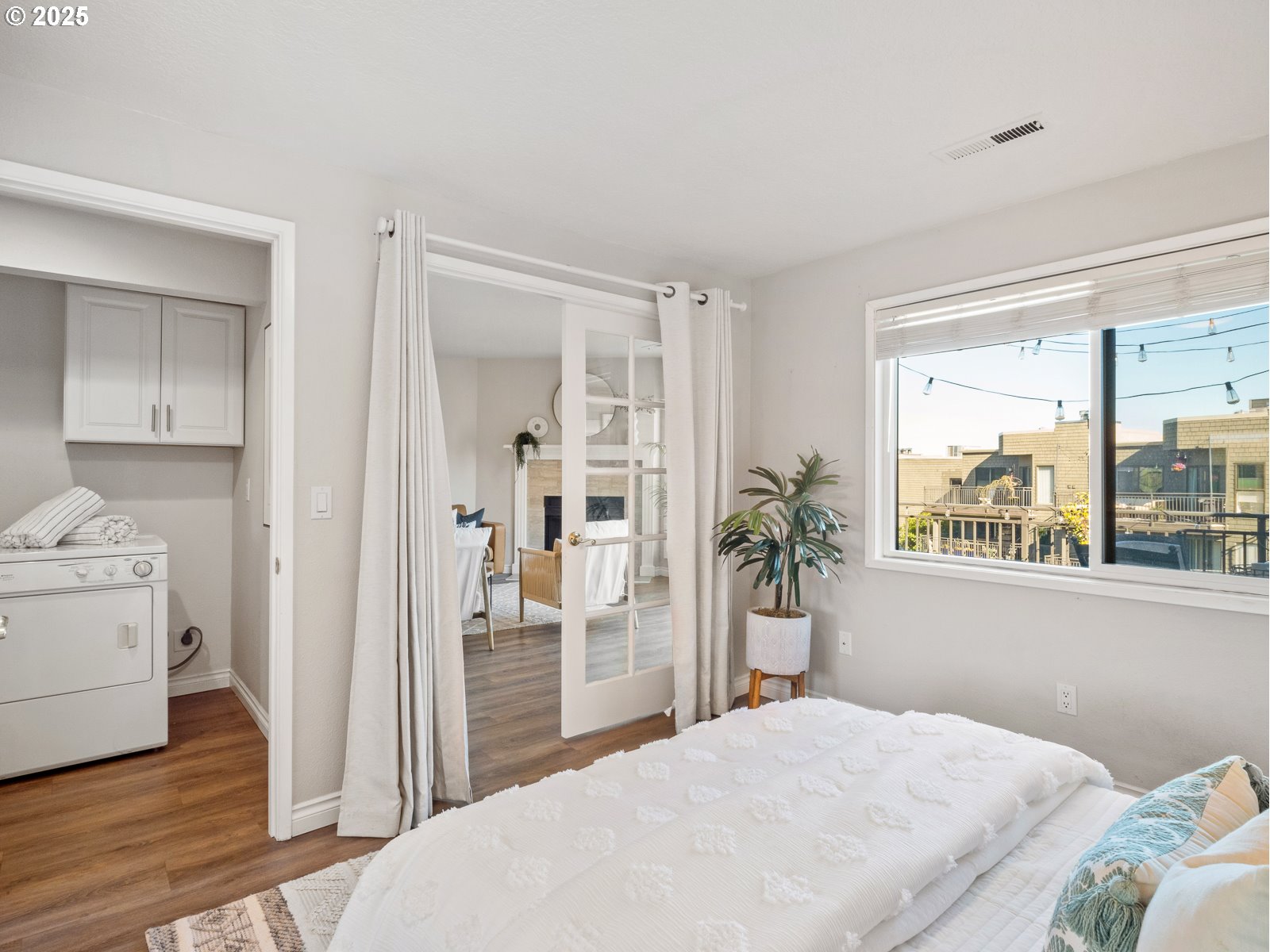 5624 South Riverside Drive, Unit 9 Portland, OR 97239 - Photo 22 of 39 Gallery Image 22