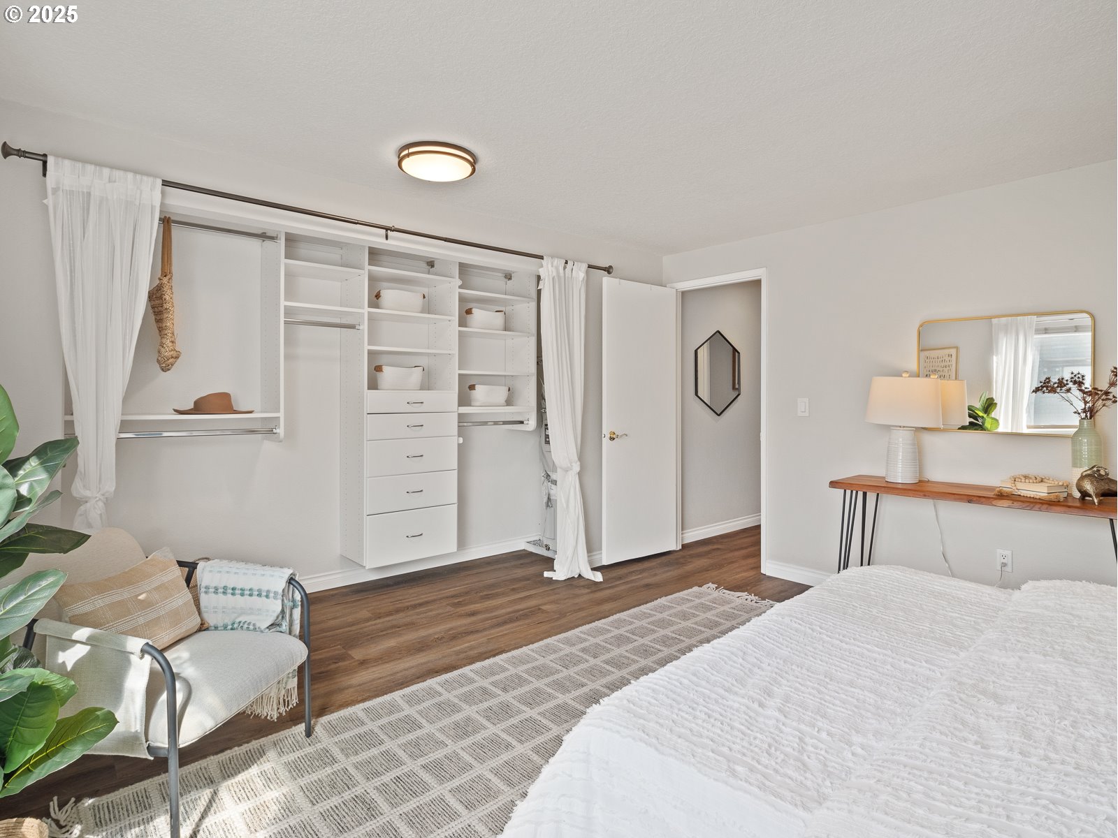 5624 South Riverside Drive, Unit 9 Portland, OR 97239 - Photo 29 of 39 Gallery Image 29