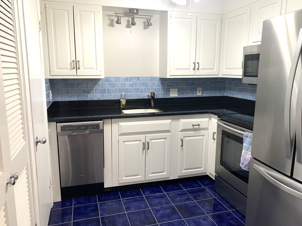 19 Atlantic Road, Unit 13 Gloucester, MA 01930 - Photo 9 of 15
