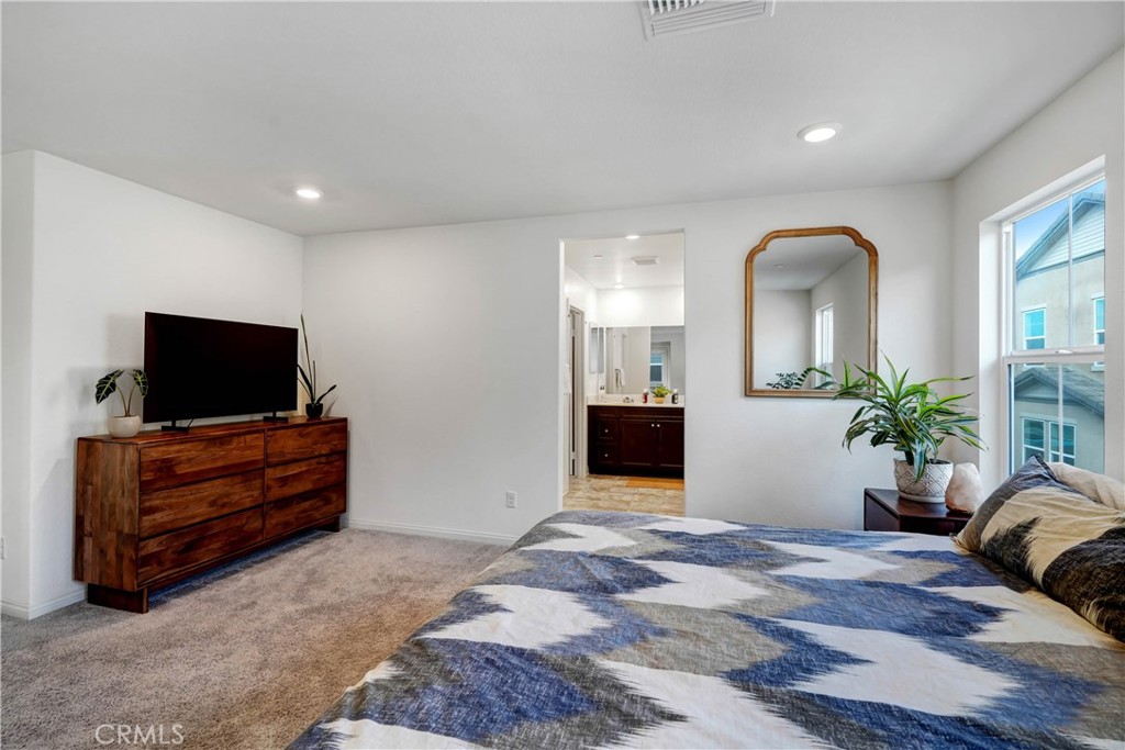 1635 Crepe Myrtle Place Upland, CA 91784 - Photo 15 of 25