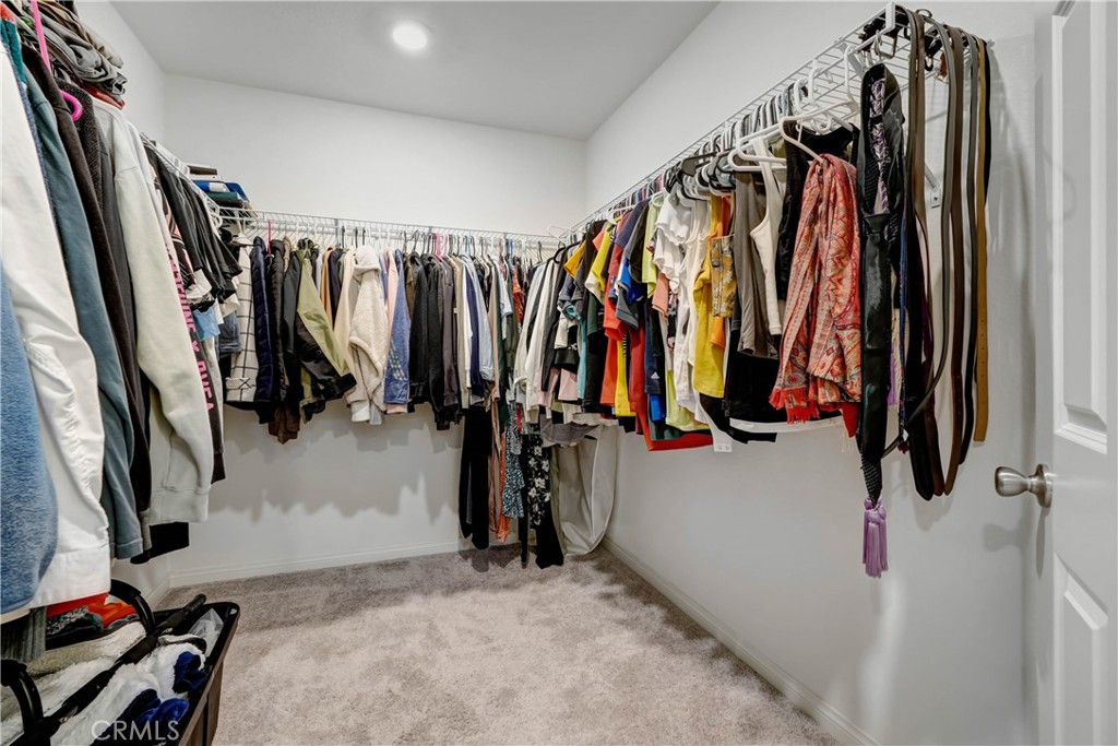 1635 Crepe Myrtle Place Upland, CA 91784 - Photo 17 of 25 Master bedroom closet