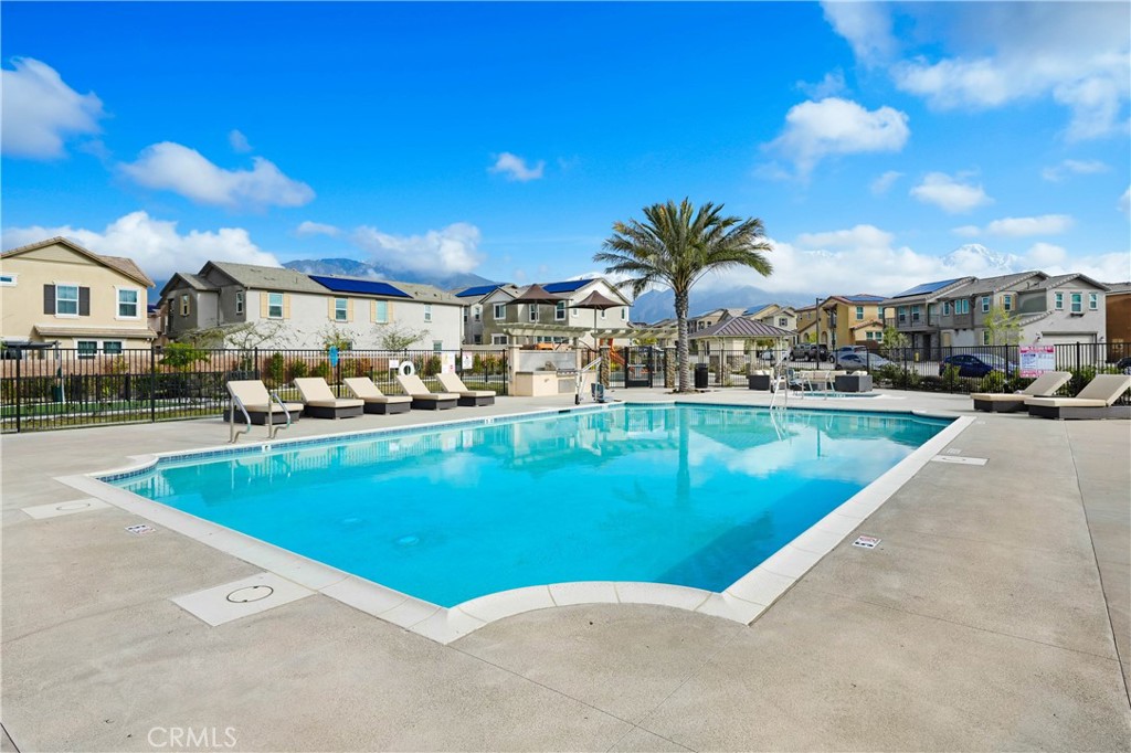 1635 Crepe Myrtle Place Upland, CA 91784 - Photo 24 of 25 Pool, jacuzzi, bathrooms and bbq's