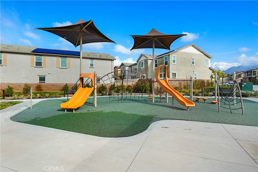 1635 Crepe Myrtle Place Upland, CA 91784 - Photo 25 of 25 Playground and dog run