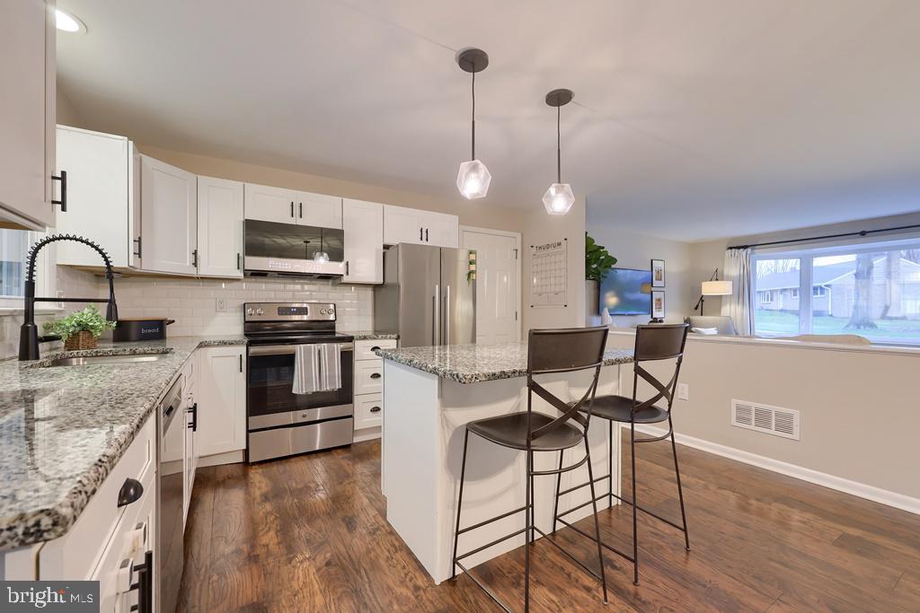 912 May Road Lititz, PA 17543 - Photo 8 of 40