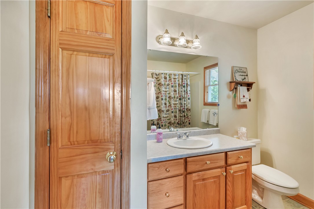 209 Highlands Way Tamassee, SC 29686 - Photo 27 of 50