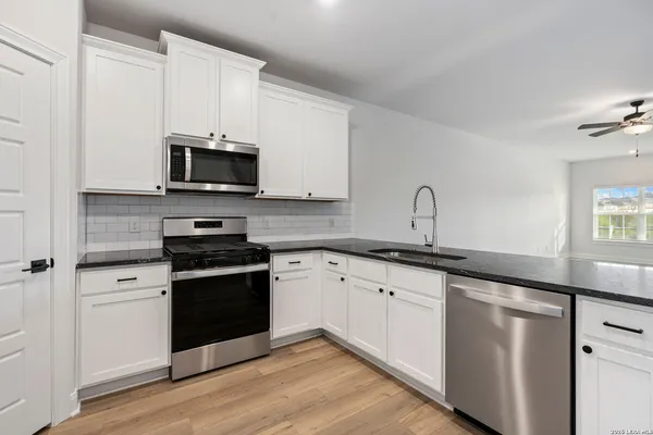 $402,900 | 6315 Monk Landing, Converse, TX 78109