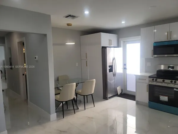 $577,000 | 266 Northeast 162nd Street, Miami, FL 33162