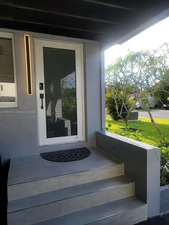 $577,000 | 266 Northeast 162nd Street, Miami, FL 33162