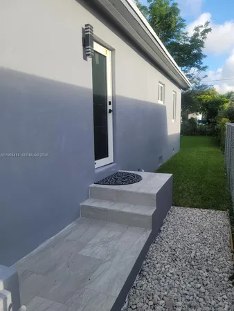 $577,000 | 266 Northeast 162nd Street, Miami, FL 33162