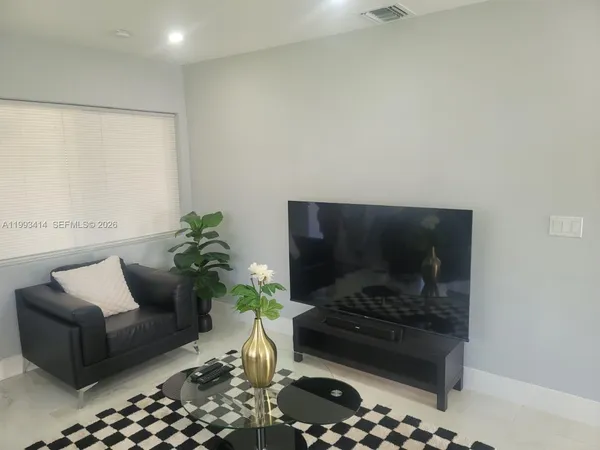 $577,000 | 266 Northeast 162nd Street, Miami, FL 33162