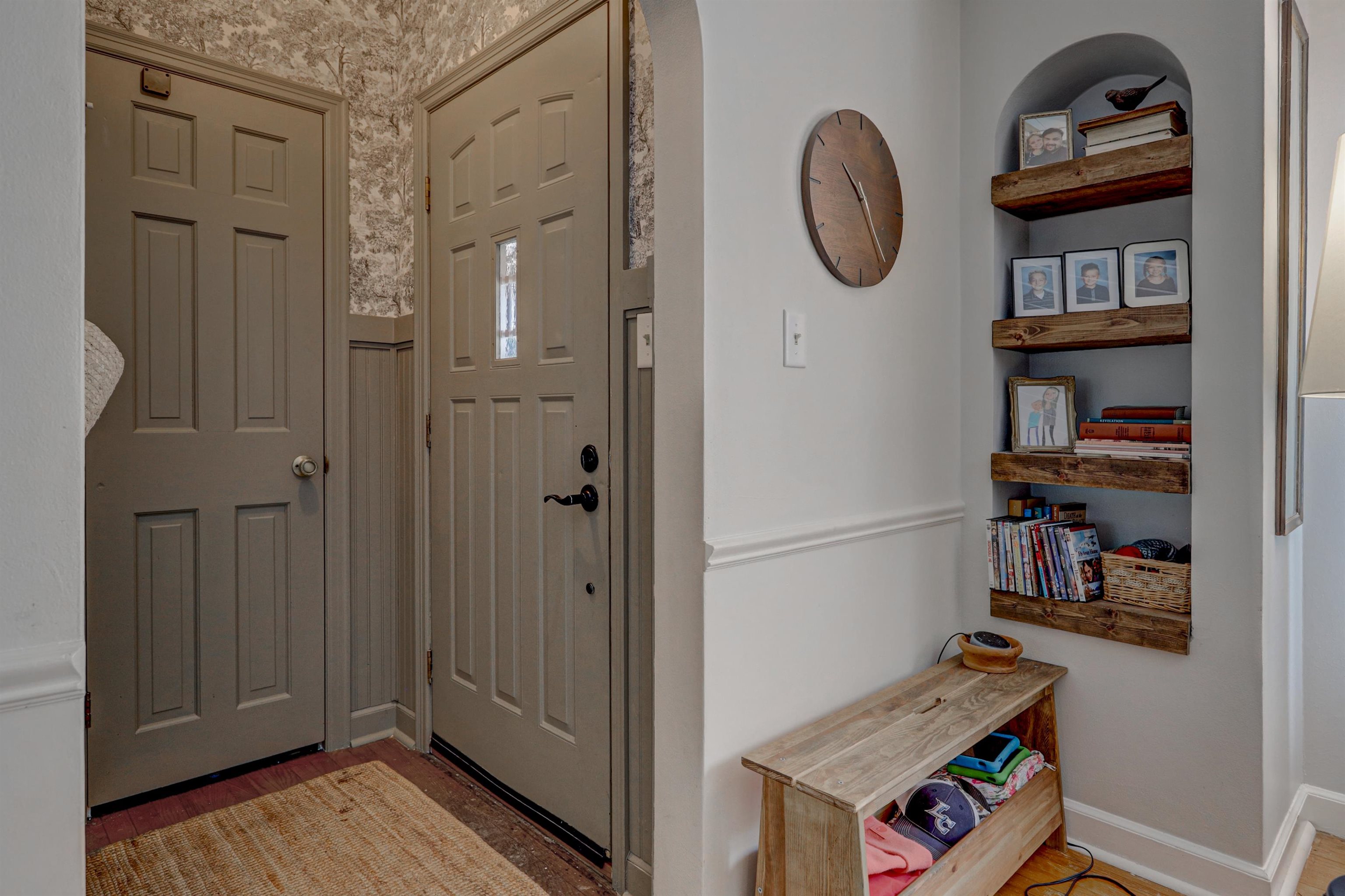 1910 North Lawe Street Appleton, WI 54911 - Photo 12 of 54