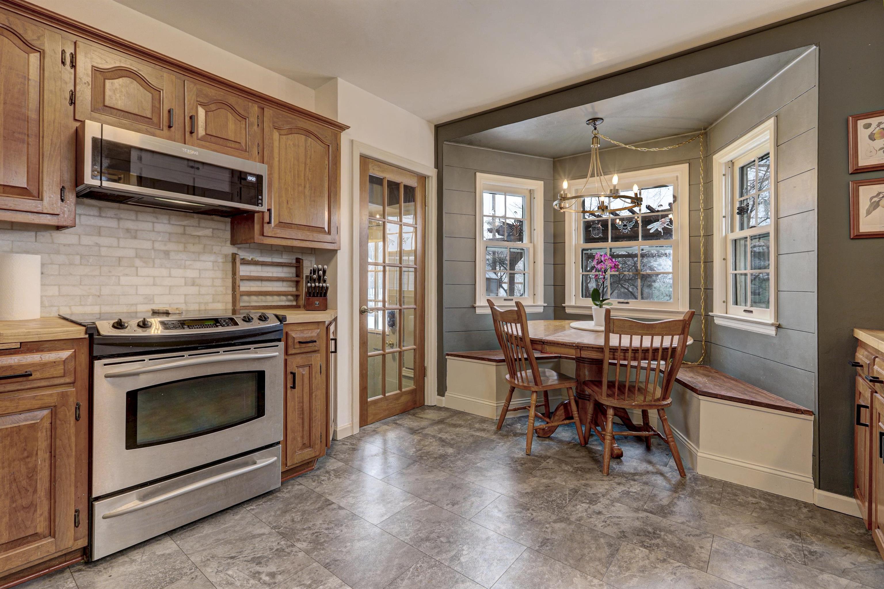 1910 North Lawe Street Appleton, WI 54911 - Photo 17 of 54