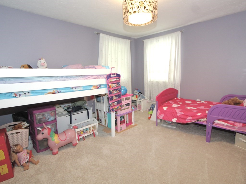 4 Old Farm Road Auburn, MA 01501 - Photo 7 of 13 Gallery Image 7