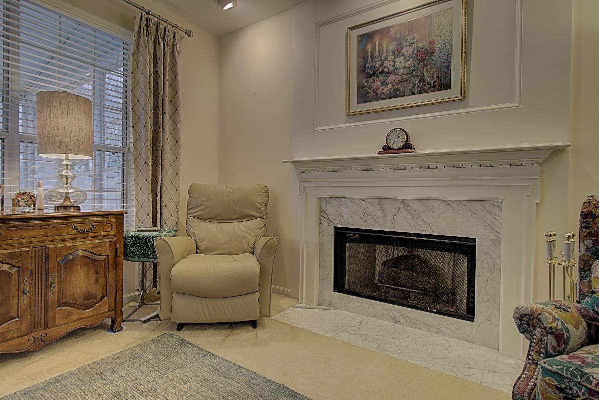 105 Old Course Road Summerville, SC 29485 - Photo 11 of 45 Family Room