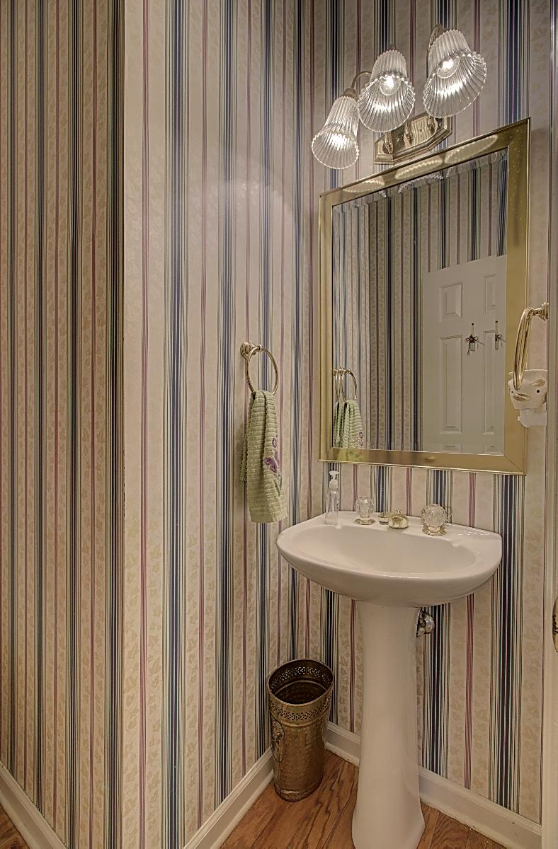 105 Old Course Road Summerville, SC 29485 - Photo 18 of 45 Powder Room