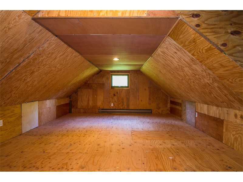 322 Indian Avenue Middletown, RI 02842 - Photo 19 of 24 Exterior Front.