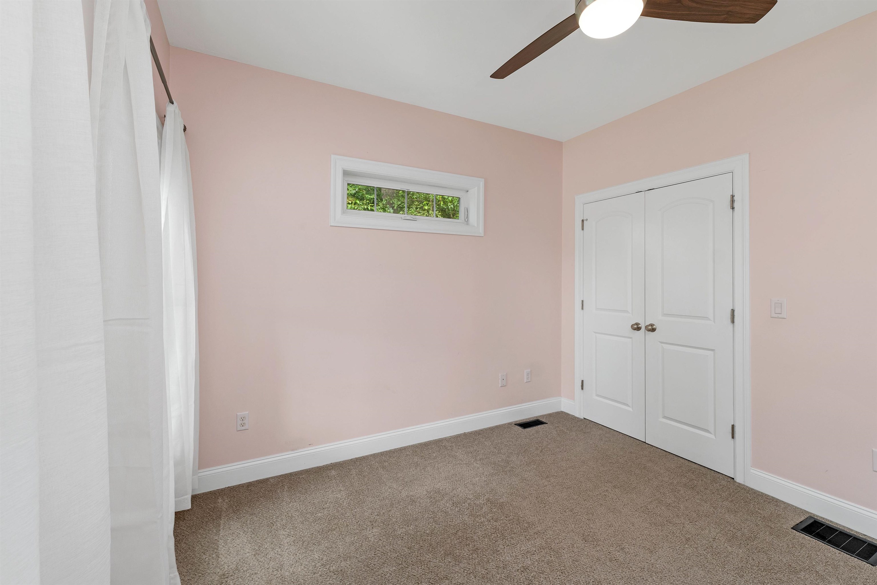 67 Olde Bridge Lane Epping, NH 03042 - Photo 17 of 38