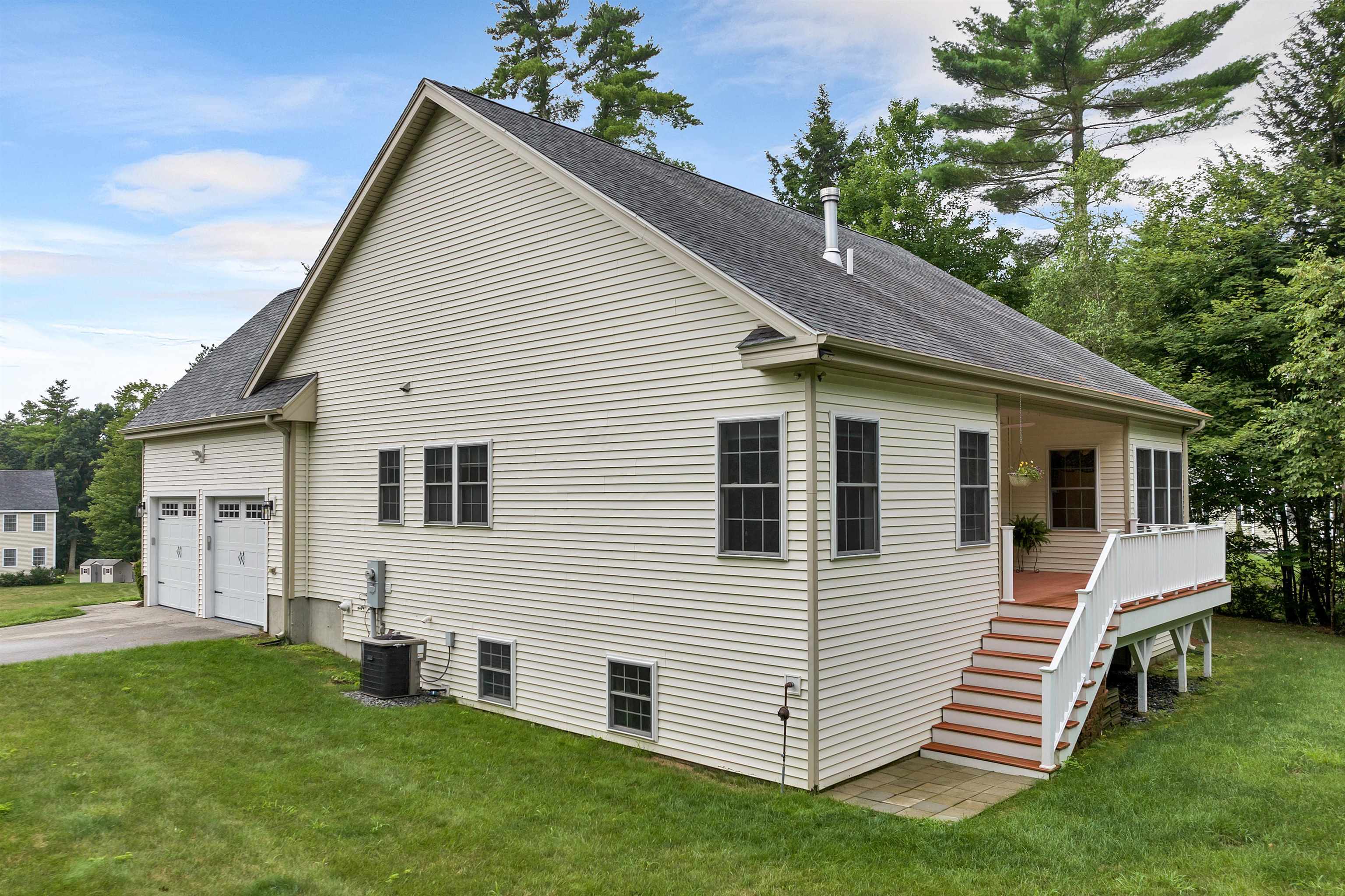 67 Olde Bridge Lane Epping, NH 03042 - Photo 26 of 38