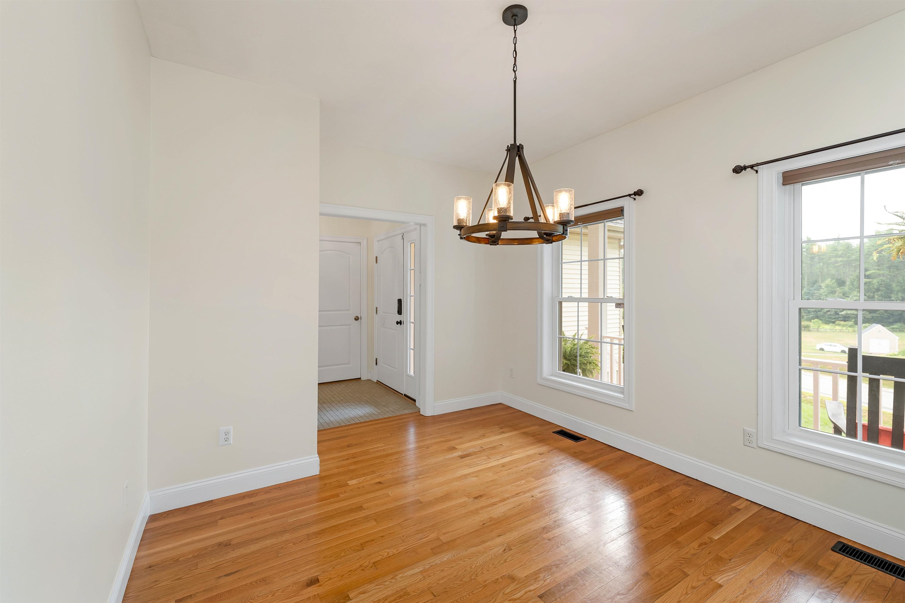 67 Olde Bridge Lane Epping, NH 03042 - Photo 5 of 38