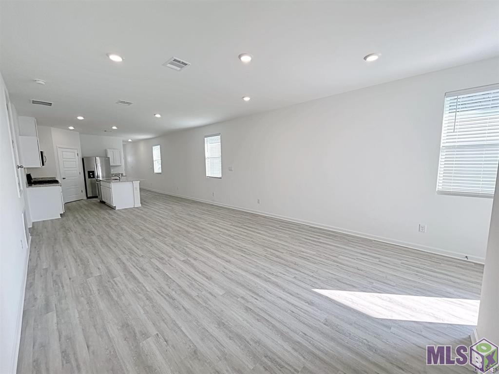 1047 Drago Drive Baton Rouge, LA 70820 - Photo 7 of 20