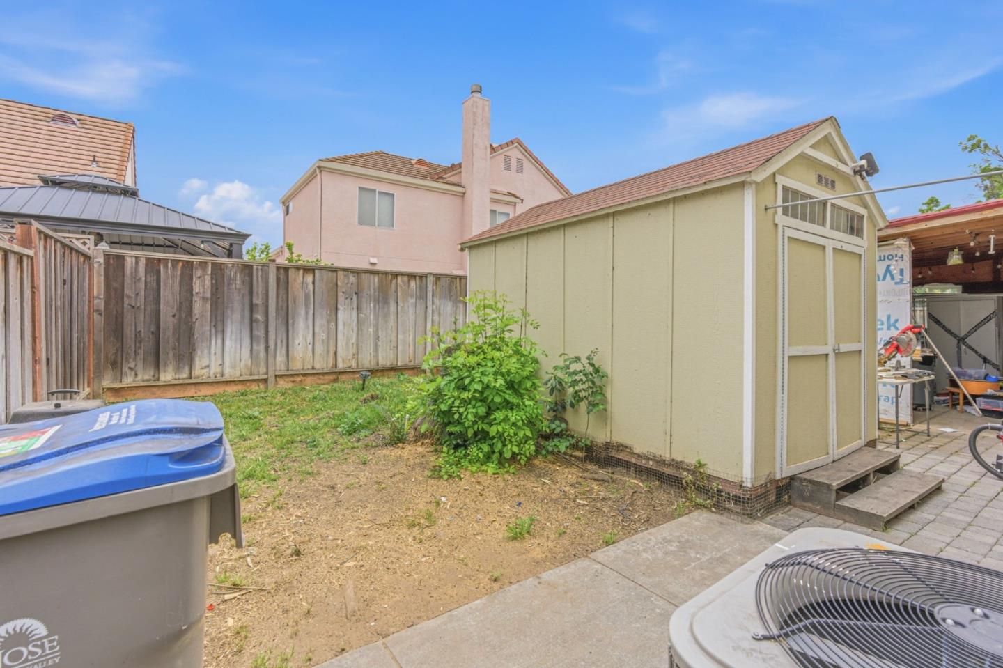 2678 Ramsdell Place San Jose, CA 95148 - Photo 38 of 41 a backyard of a house