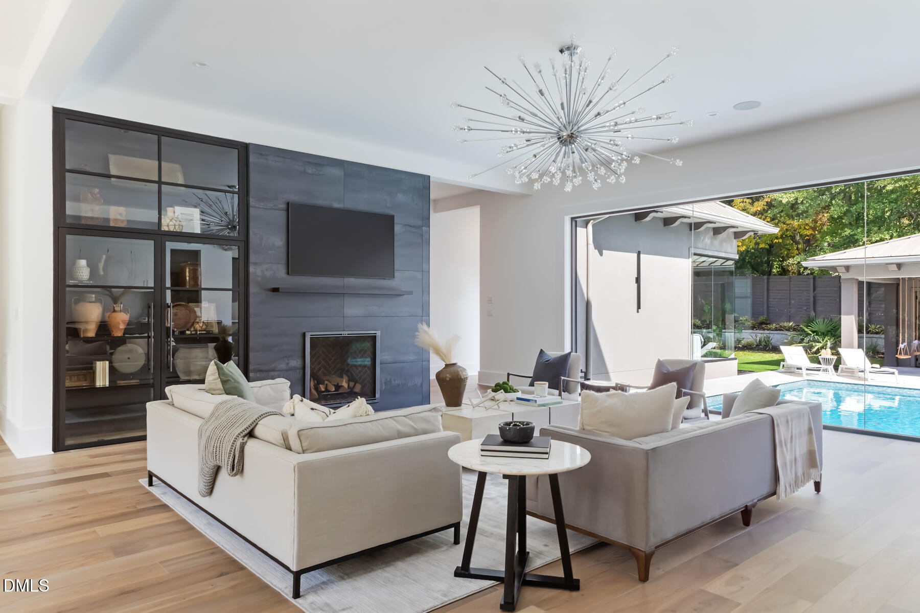 4300 Camelot Drive Raleigh, NC 27609 - Photo 3 of 71 221012_011w