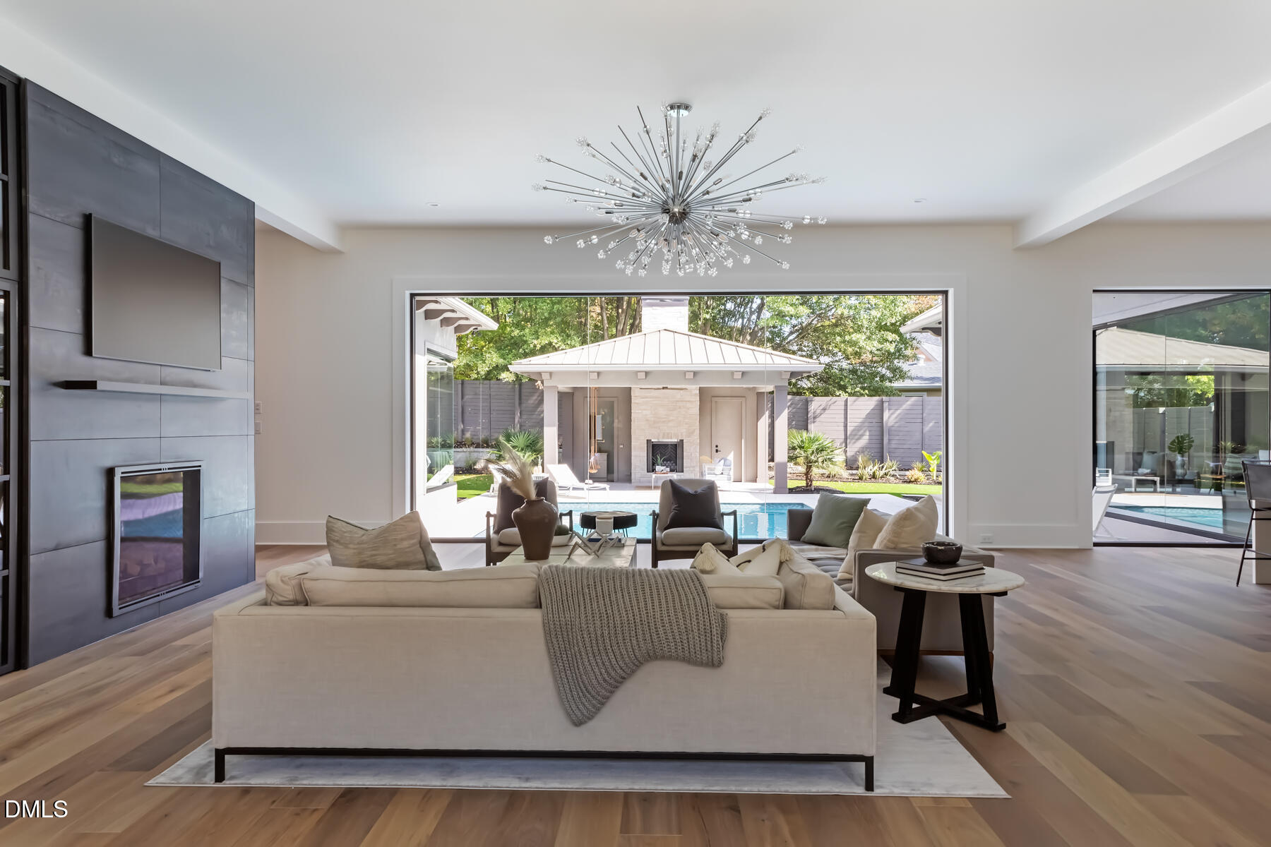 4300 Camelot Drive Raleigh, NC 27609 - Photo 4 of 71 221012_015w