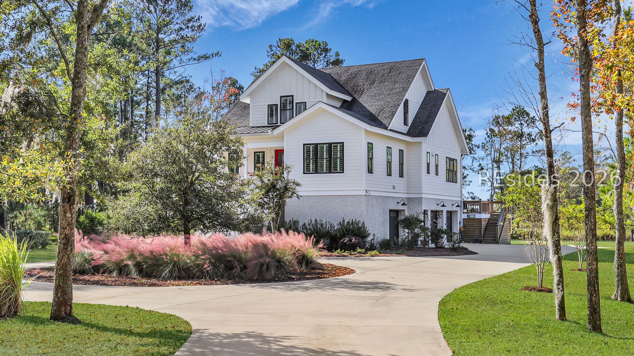 492 Hunters Loop South Hardeeville, SC 29927 - Photo 47 of 63 View of the garage & circular driveway