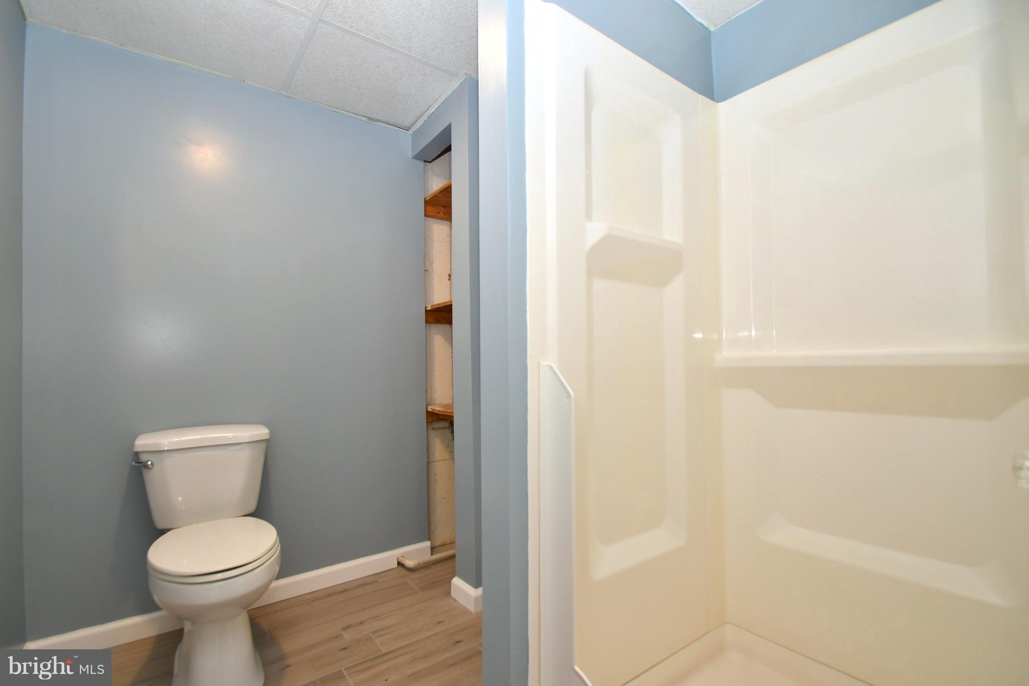 754 Seawall Road Baltimore, MD 21221 - Photo 13 of 29 Bath