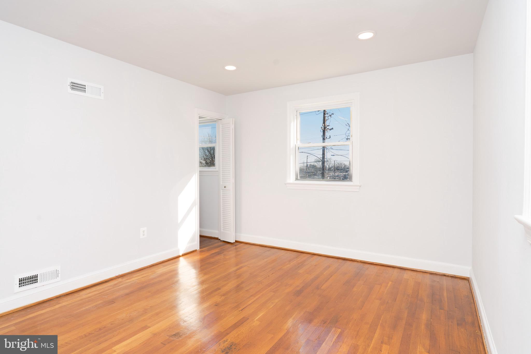 10026 Lorain Avenue Silver Spring, MD 20901 - Photo 30 of 48