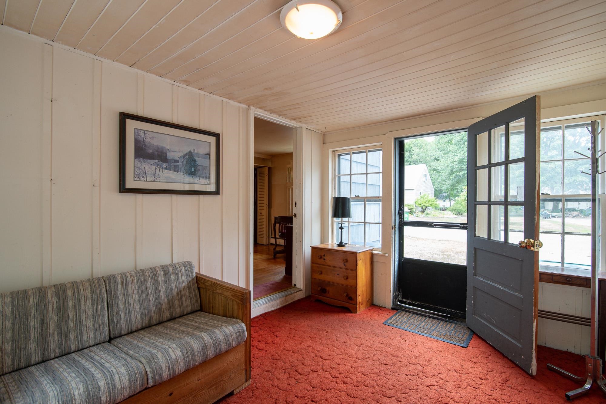 11 Naves Road Hampton, NH 03842 - Photo 4 of 40