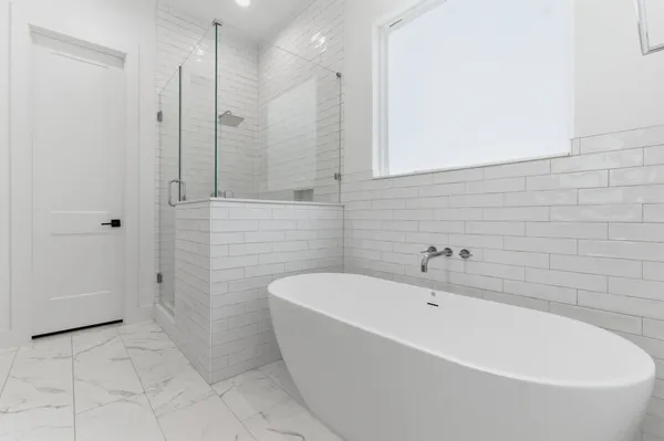 $899,000 | 1005 Walton Street, Houston, TX 77009