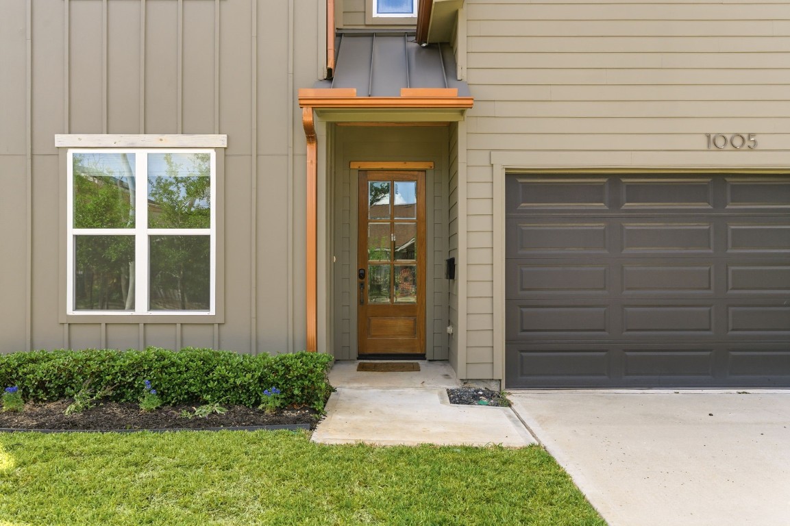 1005 Walton Street Houston, TX 77009 - Photo 3 of 36