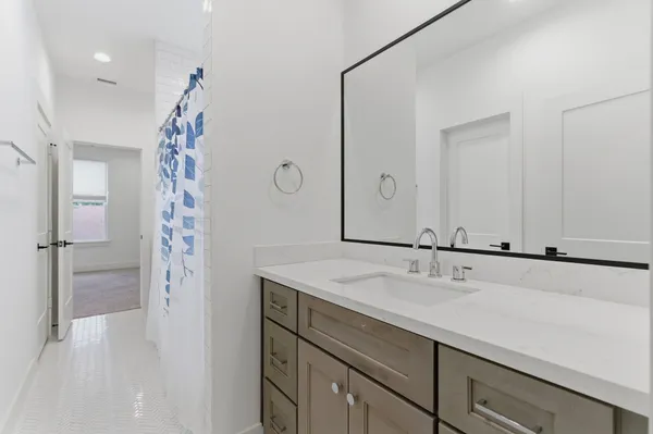 $899,000 | 1005 Walton Street, Houston, TX 77009