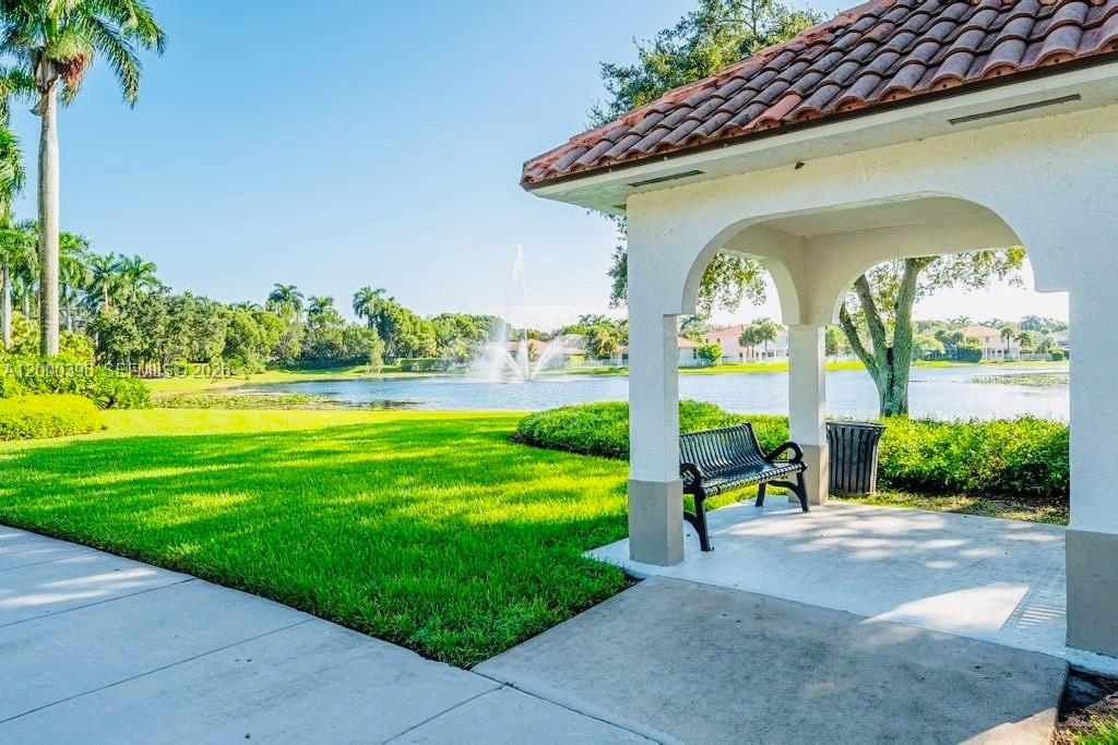 3700 Oak Ridge Lane Weston, FL 33331 - Photo 18 of 19